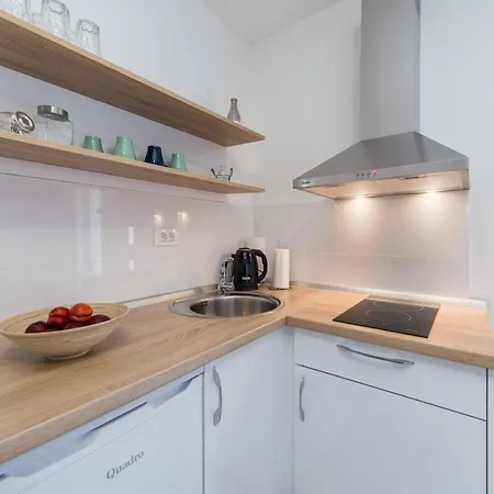 Camping Homes Grot Gradac  Zewnętrze zdjęcie