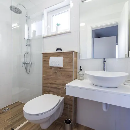 Camping Homes Grot Gradac  Zewnętrze zdjęcie
