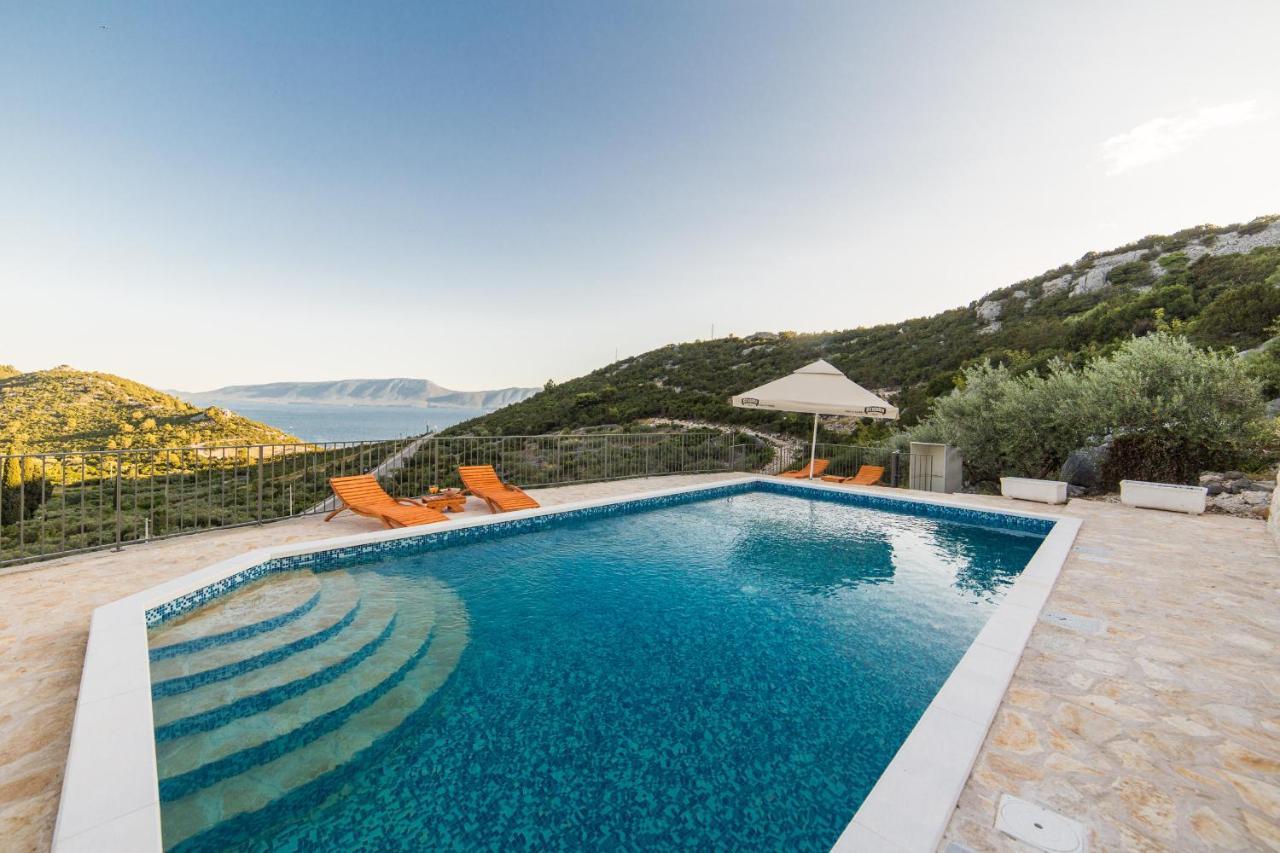 Homes Grot * Gradac (Split-Dalmatia)